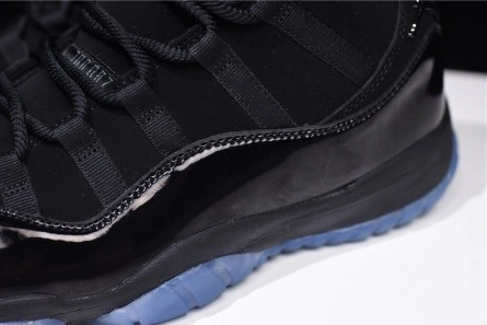 Reasonably priced Air Jordan 11 “Cap and Gown” black  378037-005 Versatile 4652