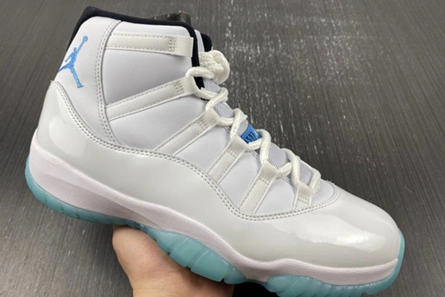 Clone Air Jordan 11 