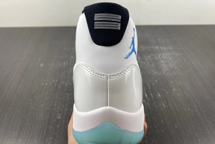 Clone Air Jordan 11 