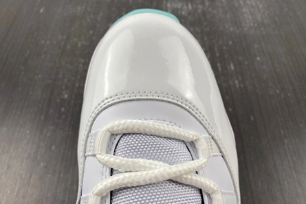 Clone Air Jordan 11 