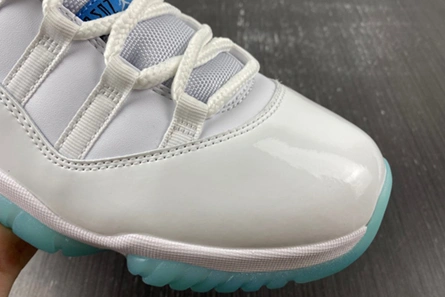 Clone Air Jordan 11 