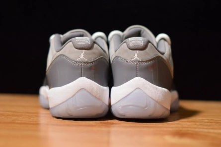 Style match Air Jordan 11 Low Cool Grey 528895-003 EasyMatch 8810