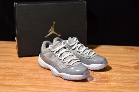 Style match Air Jordan 11 Low Cool Grey 528895-003 EasyMatch 8810