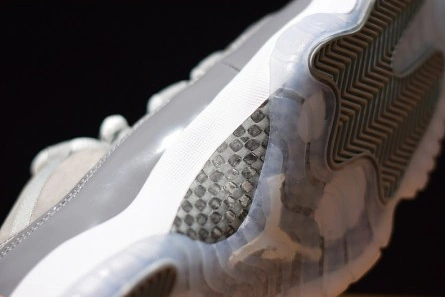 Style match Air Jordan 11 Low Cool Grey 528895-003 EasyMatch 8810