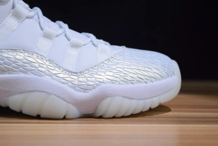Budget-friendly Air Jordan 11 Low Heiress Frost White 897331-100 EasyMatch 4023