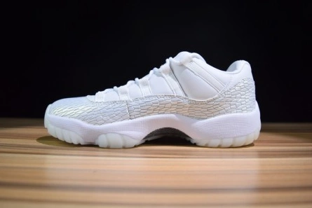 Air Jordan 11 Low Heiress Frost White 897331-100 EasyMatch 4023