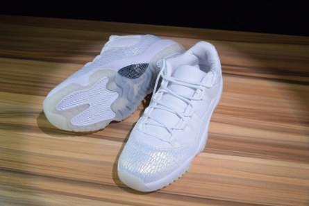 Budget-friendly Air Jordan 11 Low Heiress Frost White 897331-100 EasyMatch 4023