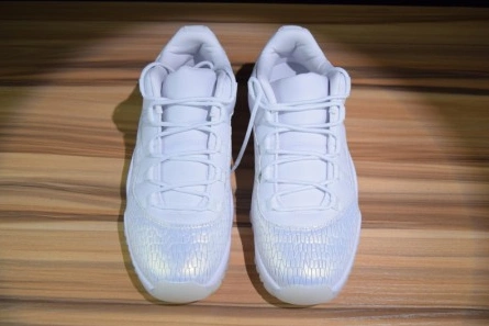 Budget-friendly Air Jordan 11 Low Heiress Frost White 897331-100 EasyMatch 4023