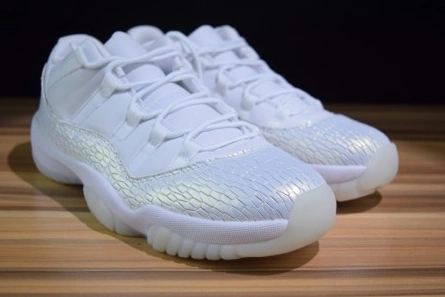 Budget-friendly Air Jordan 11 Low Heiress Frost White 897331-100 EasyMatch 4023