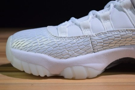Budget-friendly Air Jordan 11 Low Heiress Frost White 897331-100 EasyMatch 4023