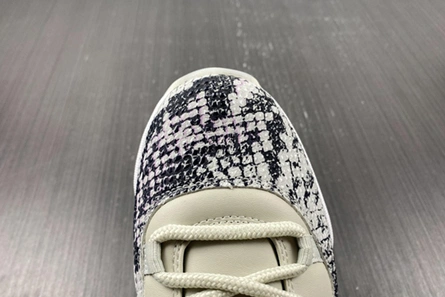 Mirror Air Jordan 11 Low Snake Light Bone CD6846-002 Refined 2977