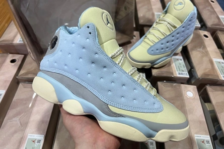 Reasonably priced Air Jordan 13  SOLEFLY DX5763-100 Bright 9260