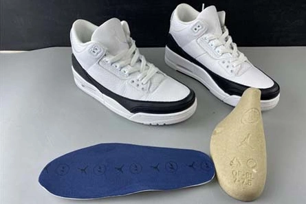 1:1 copy Air Jordan 3 AJ3 x fragment DA3595-100 Affordable 4581
