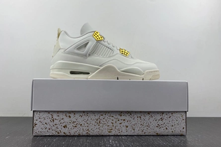 Clearance-priced Air Jordan 4 “Metallic Gold” AQ9129-170 Durable 243
