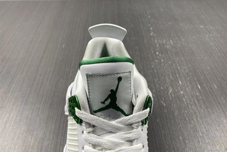 Air Jordan 4 “Pine Green” CT8527-113 Vibrant 9705