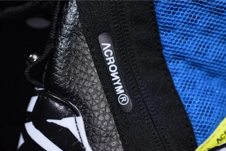 Marked-down Air Presto Mid acronym 