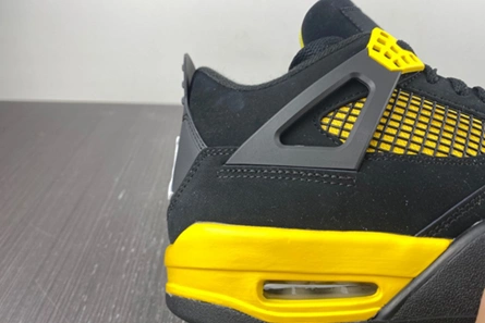 Everyday-priced AllSeason 6797 Jordan 4 Retro Thunder (2023)  DH6927-017