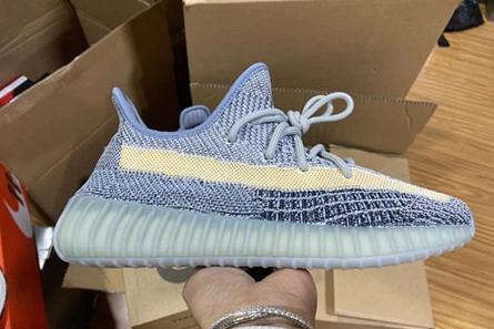 Marked-down AllSeason 8255 adidas Yeezy Boost 350 V2 GY7657
