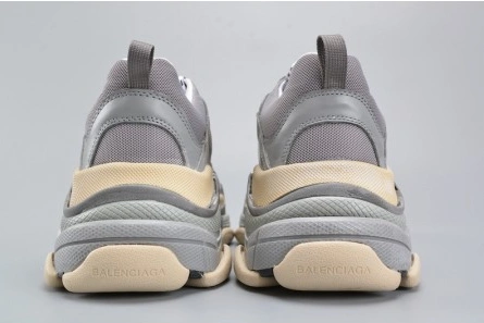 Master copy BALENCIAGA 17FW TRIPLE S WASHED SHOW SNEA GREY  MENS AED2900 Flexible 3587