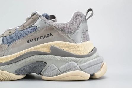 Master copy BALENCIAGA 17FW TRIPLE S WASHED SHOW SNEA GREY  MENS AED2900 Flexible 3587
