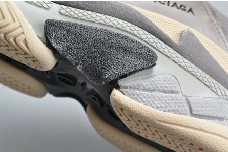 Master copy BALENCIAGA 17FW TRIPLE S WASHED SHOW SNEA GREY  MENS AED2900 Flexible 3587