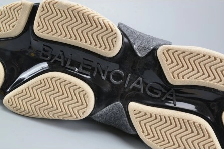 Master copy BALENCIAGA 17FW TRIPLE S WASHED SHOW SNEA GREY  MENS AED2900 Flexible 3587