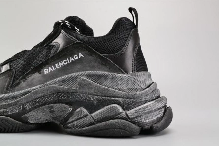 Fashion duplicate BALENCIAGA BLACK TRIPLE S TRAINER W06G01001 Trendy 4660