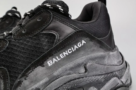 Fashion duplicate BALENCIAGA BLACK TRIPLE S TRAINER W06G01001 Trendy 4660