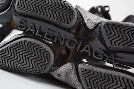 Fashion duplicate BALENCIAGA BLACK TRIPLE S TRAINER W06G01001 Trendy 4660