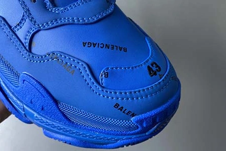 Accessible luxury BALENCIAGA TRAINERS TRACK 2.0 BLUE 52023 W2FR5 3033 Sophisticated 2414