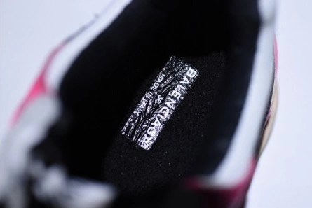 Cost-effective Balenciaga 17Fw Triple S Black Pink Women Sneaker 483523-W06E3-8080 Sophisticated 8416