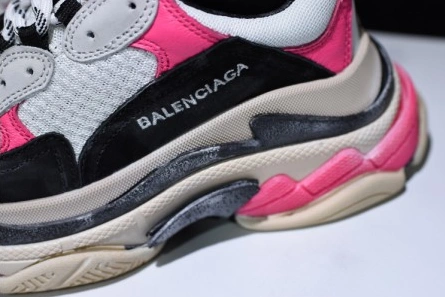 Cost-effective Balenciaga 17Fw Triple S Black Pink Women Sneaker 483523-W06E3-8080 Sophisticated 8416