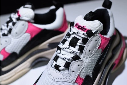 Cost-effective Balenciaga 17Fw Triple S Black Pink Women Sneaker 483523-W06E3-8080 Sophisticated 8416