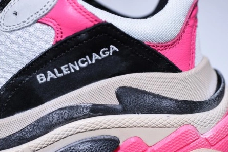 Cost-effective Balenciaga 17Fw Triple S Black Pink Women Sneaker 483523-W06E3-8080 Sophisticated 8416