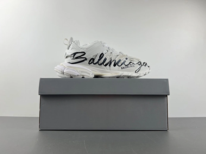 Balenciaga 542023 WTRHW. 9010 Versatile 406