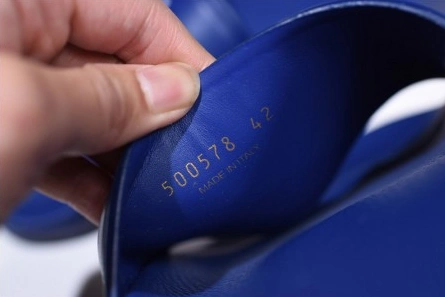 Top-grade copy Balenciaga Logo leather slip-on sandals blue 500578 WAM00 4045 Versatile 6720
