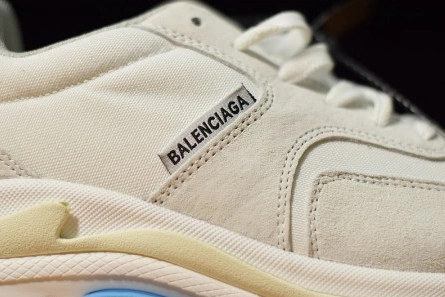 Value-driven Balenciaga Triple S White Suede  500597 W0971 9000 Lightweight 6217