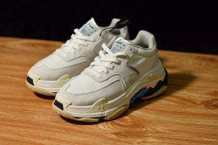 Value-driven Balenciaga Triple S White Suede  500597 W0971 9000 Lightweight 6217