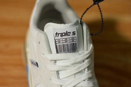 Value-driven Balenciaga Triple S White Suede  500597 W0971 9000 Lightweight 6217