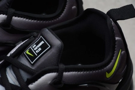 Pricetag-smart BestValue 2743 Nike Air VaporMax Plus Black Volt 924453-009