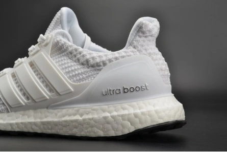 Non-authentic version BestValue 4893 ADIDAS ULTRA BOOST 4.0 ALL WHITE BB6168