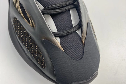 Accessible luxury Bold 277 adidas Yeezy 700 V3 “Eremiel” GY0189