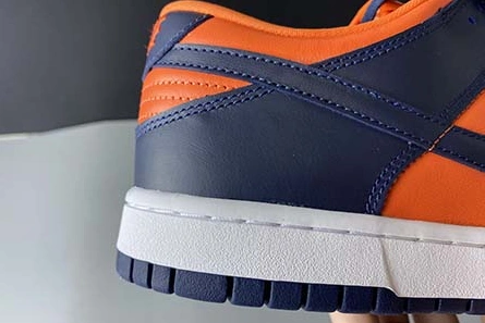 Premium replica Bold 8560 Nike Dunk Low SP CU1727-800