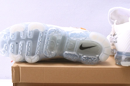 Non-authentic version Breathable 1101 Off-White Nike Air VaporMax 2018 White AA3831-100