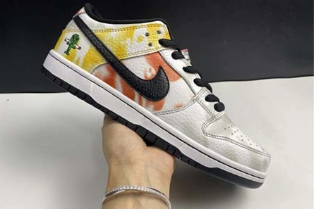 Master copy Breathable 3551 Nike SB Dunk Low“Raygun” BQ6832-101