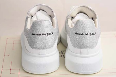 Breathable 576 ALEXANDER MCQUEEN SOLE SNEAKERS -462214-WHGP7-9374 GRAY