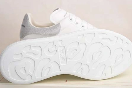 Designer inspired Breathable 576 ALEXANDER MCQUEEN SOLE SNEAKERS -462214-WHGP7-9374 GRAY