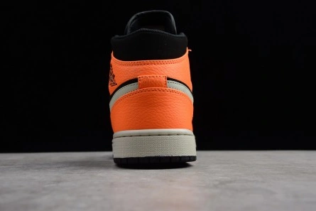 Master copy Breathable 8147 Air Jordan 1 Mid Black Orange 554724-062