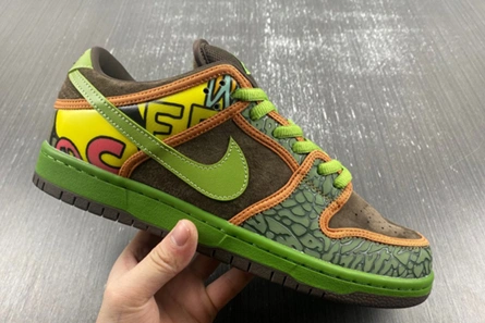 Pricetag-smart Bright 186 Nike SB Dunk Low De La Soul (2015)  789841-332