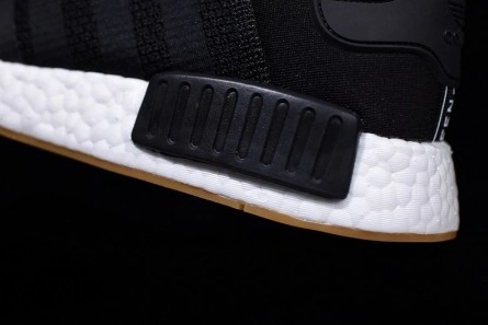 Mirror quality Bright 3669 adidas NMD R1 Black Gum B42200